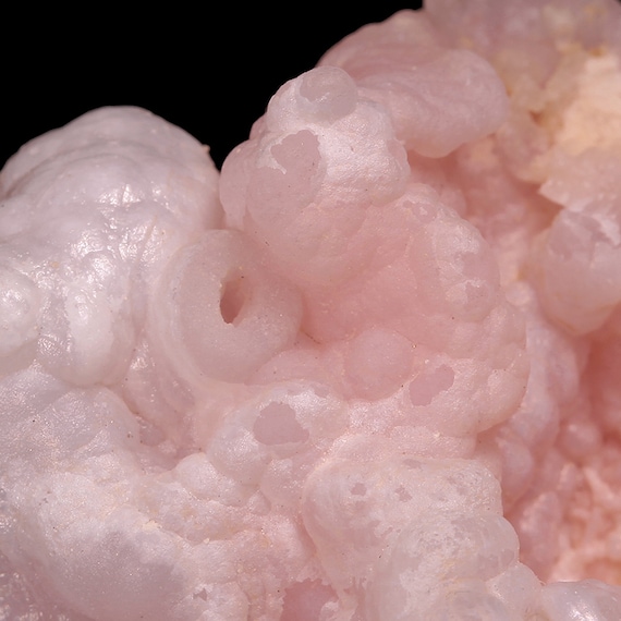 Opal (Pink and Lavender) / Locality - Pisco Province, Ica Department, Peru
