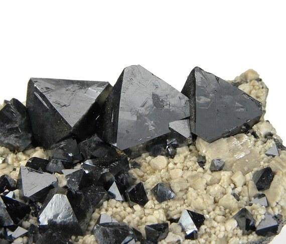 Magnetite / Locality - Cerro Huanaquino, Potosà Department, Bolivia