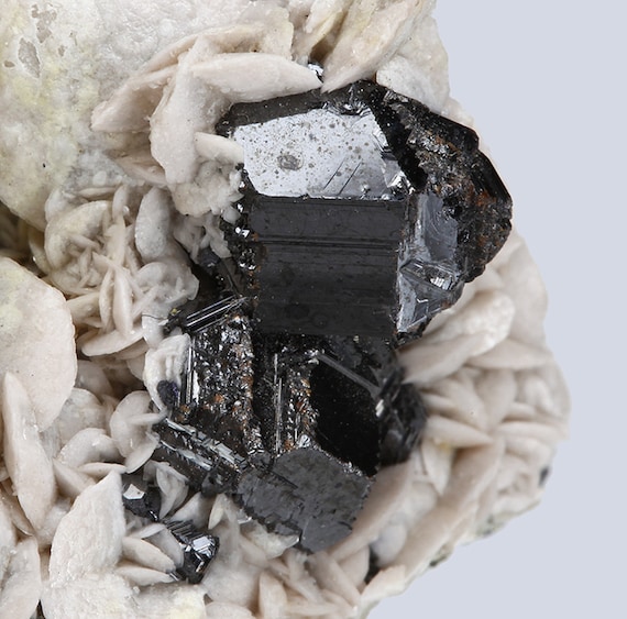 Sphalerite on Siderite / Locality - Eagle Mine, Gilman, Eagle County, Colorado