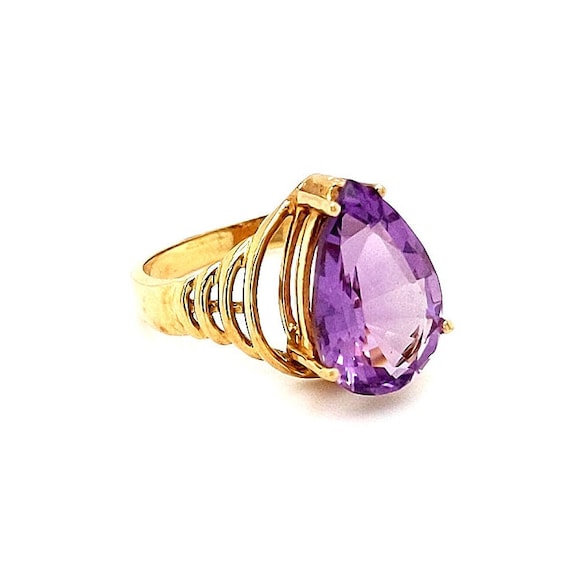 Amethyst Ring in 10kt Yellow Gold
