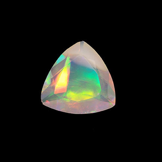 Opal 1.00 ct / (with "Contra Luz" Color Flash) / Ethiopia