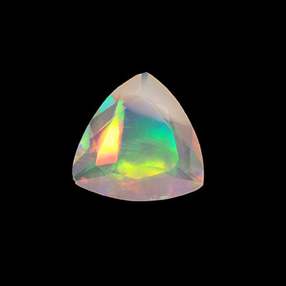 Opal 1.00 ct / (with "Contra Luz" Color Flash)  / Ethiopia