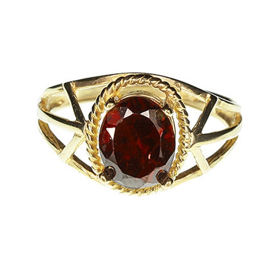 Rhodolite Garnet (2.00 cts) Ring in 10kt Yellow Gold / Ladies Size 6