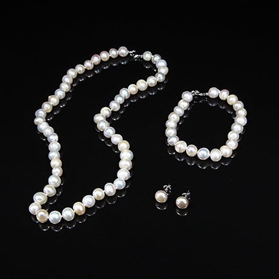 Freshwater Peach Pearl Jewelry Set (Necklace, Bracelet and Earrings)