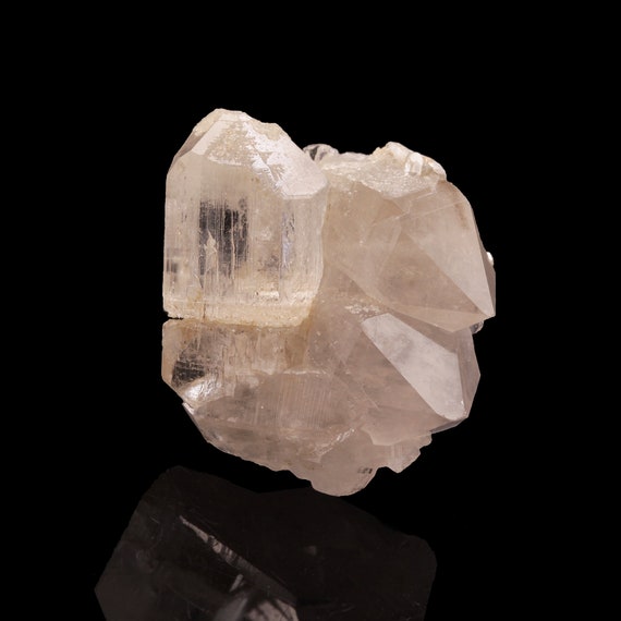 Topaz (GEM crystal) on Quartz - Sakangyi, Kyauk-Pyat-That, Mogok Township, Pyin-Oo-Lwin District, Mandalay Region, Myanmar