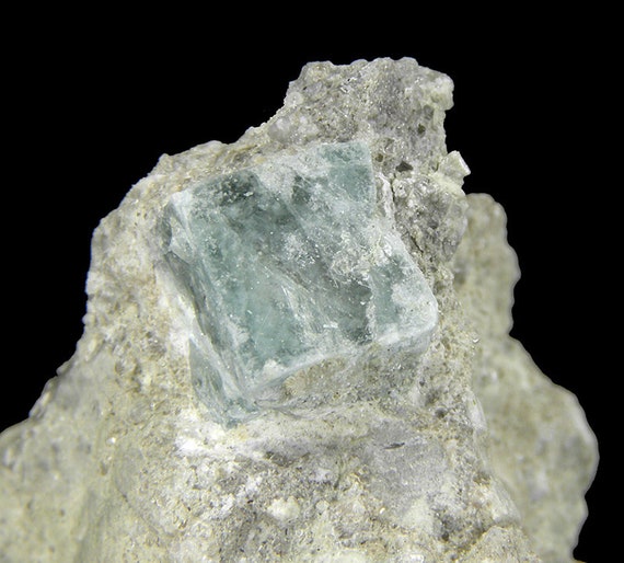 Boracite / Locality - Alto Chapare District, Chapare Province, Cochabamba Department, Bolivia