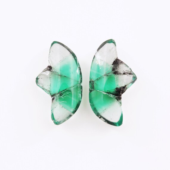 Trapiche Emerald (superb matched pair) / Butterfly Wings - Muzo Mine, Mun. de Muzo, Boyaca Department, Colombia