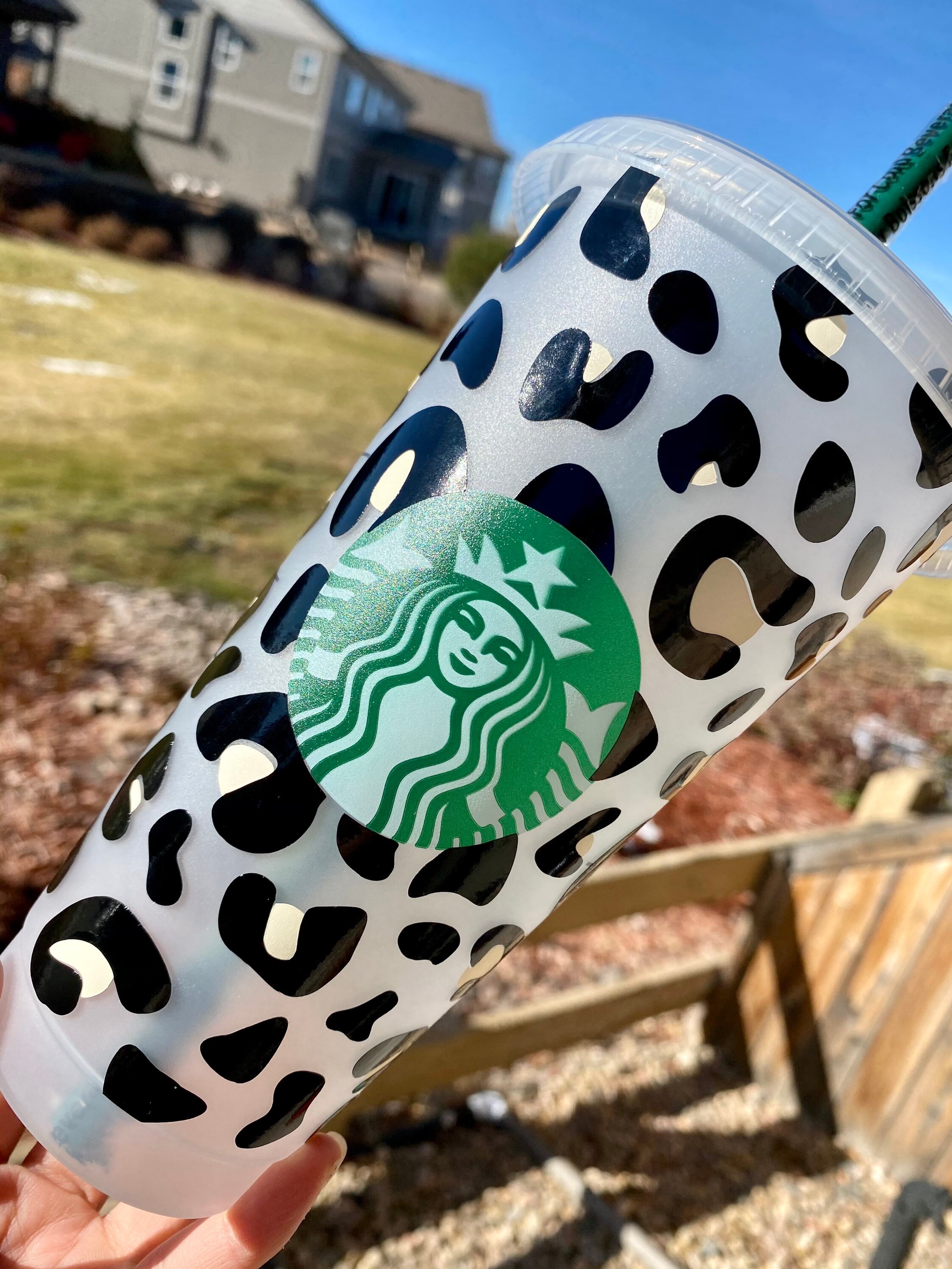 black studded cup starbucks 24oz China Black Gold Glitter Studded Tumbler – SPARDUCKS