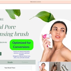 Könnte beinhalten: Produktbild einer Website mit einer Gesichtsreinigungspinsel. Das Produkt ist rosa und weiß, gehalten von einer Person. Das Webdesign enthält den Text "Facial Pore Cleansing brush" und "Optimized for Conversions."
