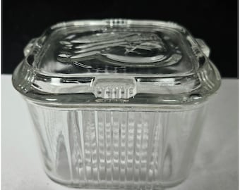 Old Federal Glass Refrigerator storage bo,  Lid Embossed Corn & Vegetable Design 4x4x3