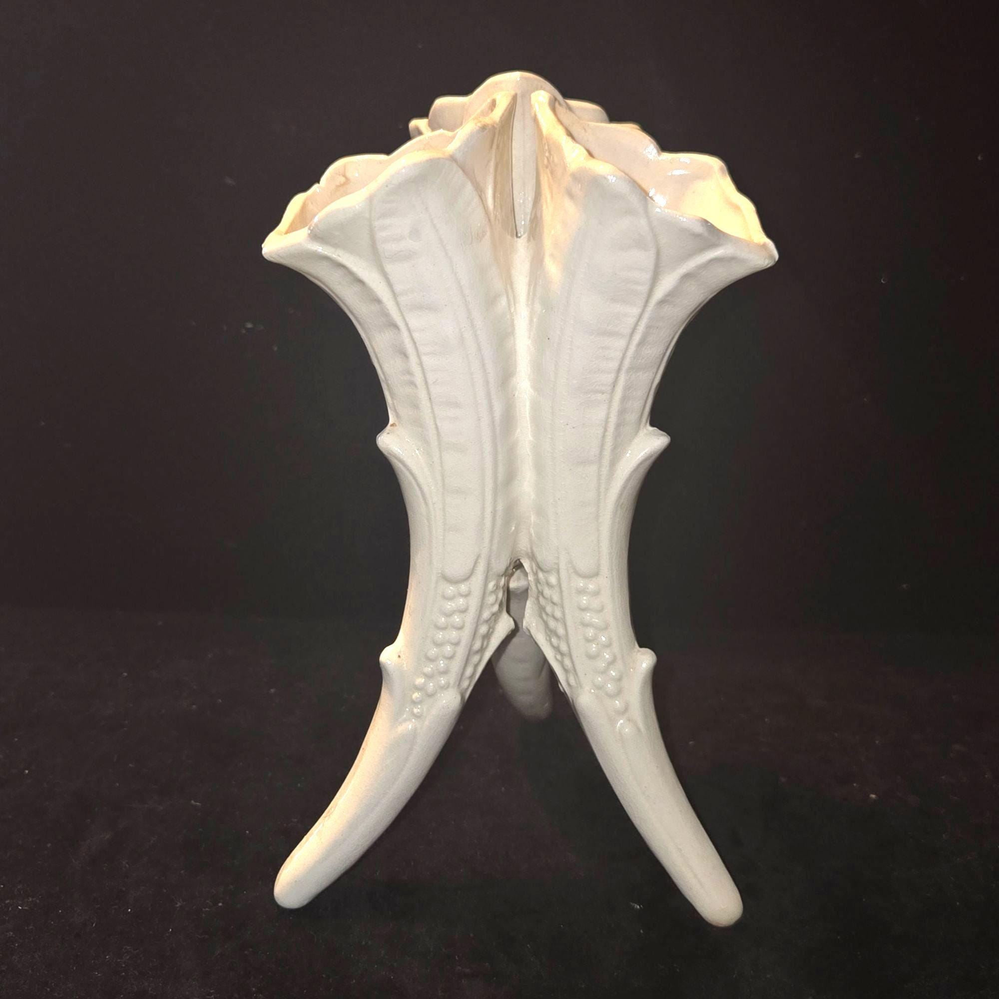 Vintage 1950s Japanese White Ceramic Triple Trumpet Lily Vase - Etsy