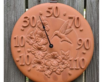 Termómetro de pared de terracota con colibrí y flor de Opus