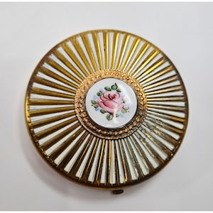 1940s Gold Tone Compact Mirror With Floral Enamel Design & Powder Puff