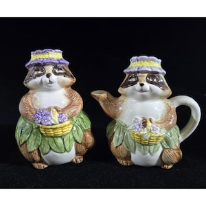 Raccoon-Themed Ceramic Creamer & Sugar Bowl Set By Otagiri Japan