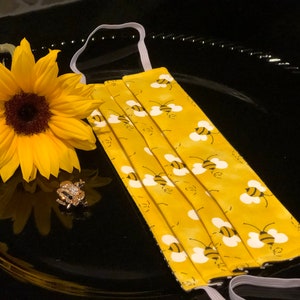 Avispa Reversible Face Mask