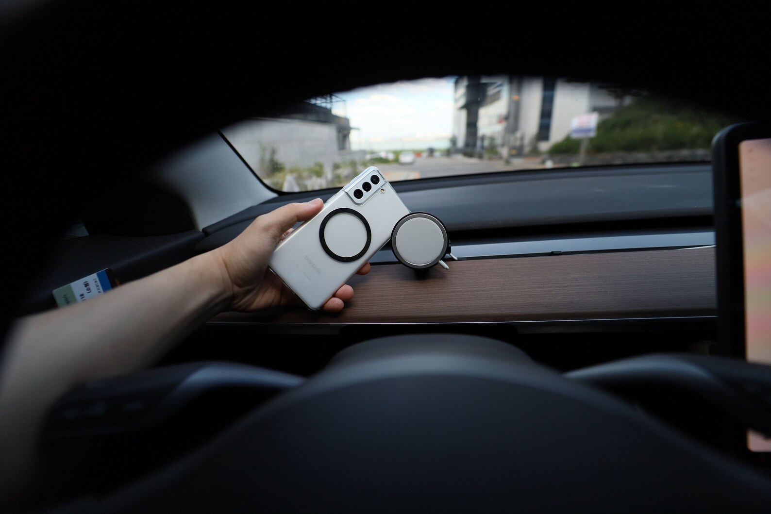 magsafe charger for tesla model 3