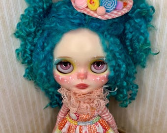 Bambola Blythe personalizzata, il pagliaccio del circo