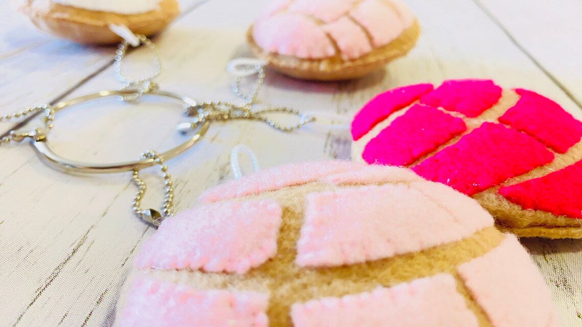 Keychain conchitas Mexican Bread super cute Etsy