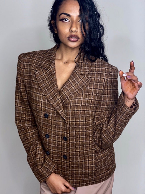 Taupe Plaid Blazer w/ Double Breast 1990s