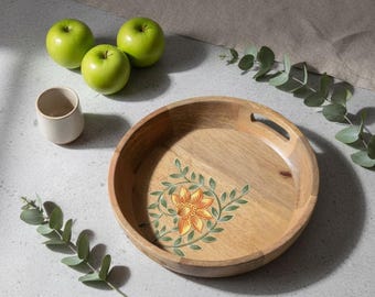 Serviertablett aus Mangoholz - Handbedruckte florale runde Artisan handgefertigte Boho-Tee-dekorative Platte