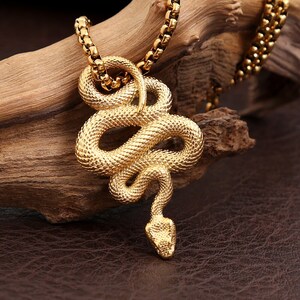 Gothic Men's Stainless Steel Snake Cobra Pendant Necklace – 22" Chain – Comes With Gift Velvet Bag!