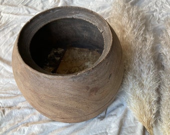Grand pot en bois sculpté à la main centenaire d’après Wabi Sabi