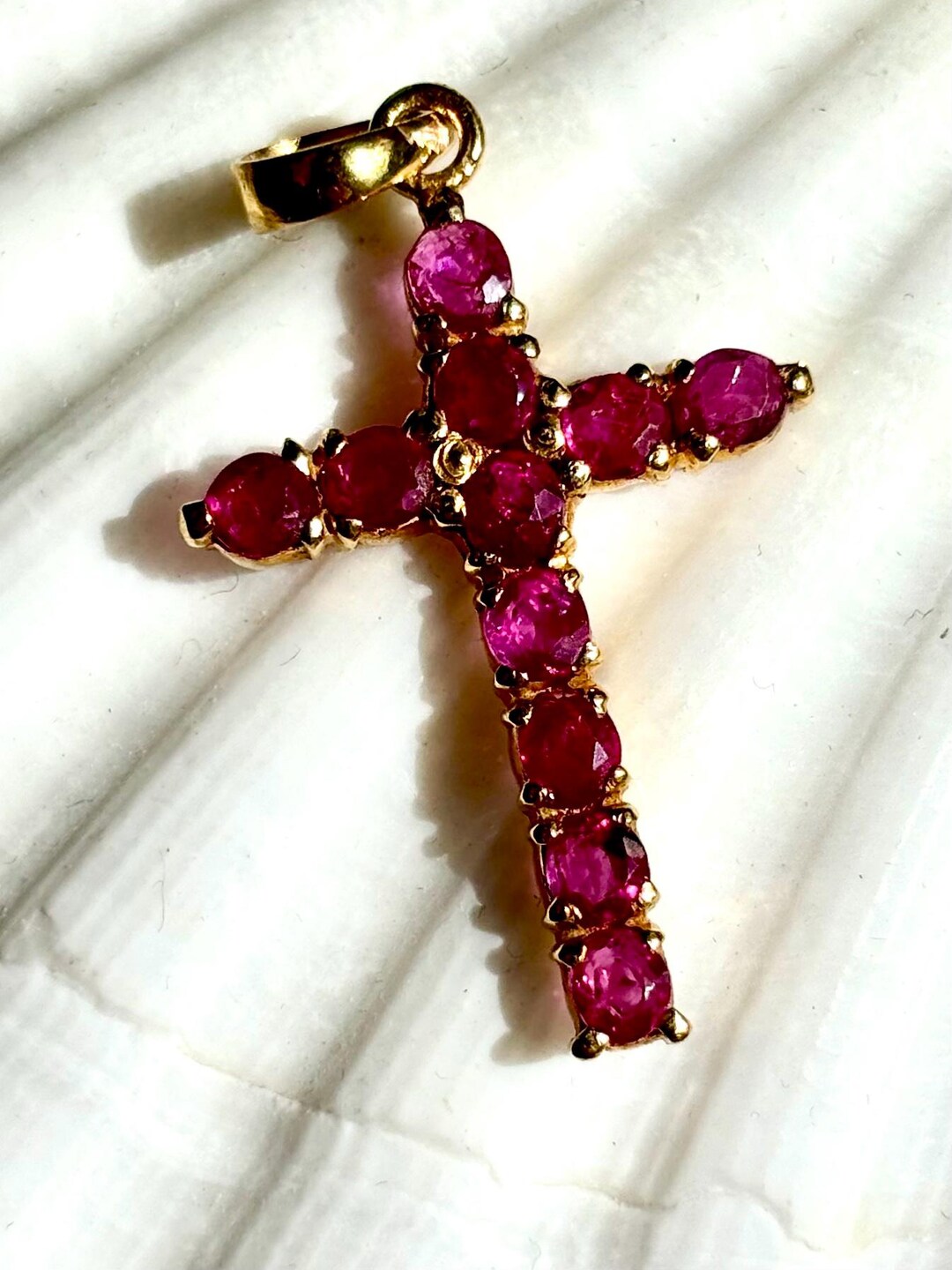 18ct Gold Ruby Cross Pendant - Etsy