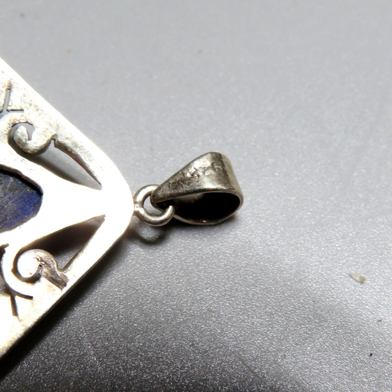 marked 925 with blue Lapis Lazuli gemstone Amazing sterling silver PENDANT