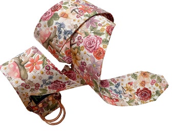 Cinturón de tela mediano Curious Land con estampado Liberty London y anilla en D Tana Lawn