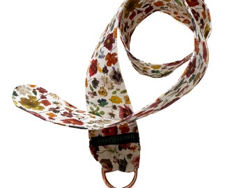 Cinturón de tela pequeño con estampado floral de Liberty London y anillo en D de Tana Lawn