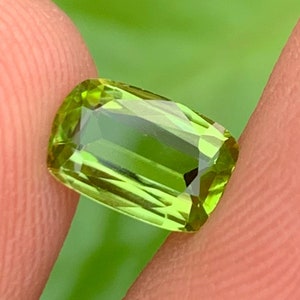 Pietra preziosa naturale del peridoto. Top Color Peridot Loose Gemstone dal Pakistan - 1,20 carati 8,5 * 5 * 3 mm