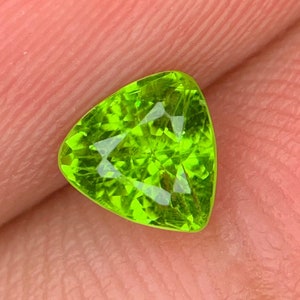 Lime Green Peridot Gemstone, Ring Size Peridot Jewelry Making, Peridot, From Pakistan     1.05 CT     6*6*4 mm