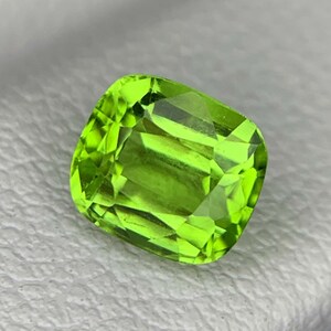 Natural Peridot Gemstone. Top Color Peridot Loose Gemstone From Pakistan -  1.20 carats     6*5*4 mm