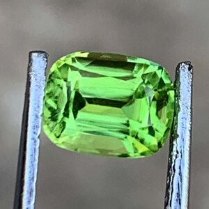 Natural Peridot Gemstone. Top Color Peridot Loose Gemstone From Pakistan -     1.10 carats   6*5*4 mm