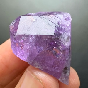 Lovely Purple Colour Transparent Flourescent scopolite Crystal From Badakshan Mine Afghanistan,Scapolite Specimen,Scapolite Mineral.13 Grams