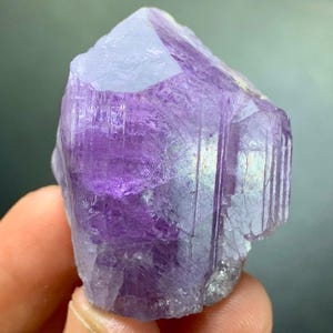 Lovely Purple Colour Transparent Flourescent scopolite Crystal From Badakshan Mine Afghanistan,Scapolite Specimen,Scapolite Mineral.37 grams
