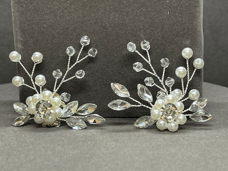 Shoe Buckles Crystal Pearl Floral Shoe Clips Shoe Brooches Delicate Bridal Shoe Clips Beaded Flower Spray Shoe Clips