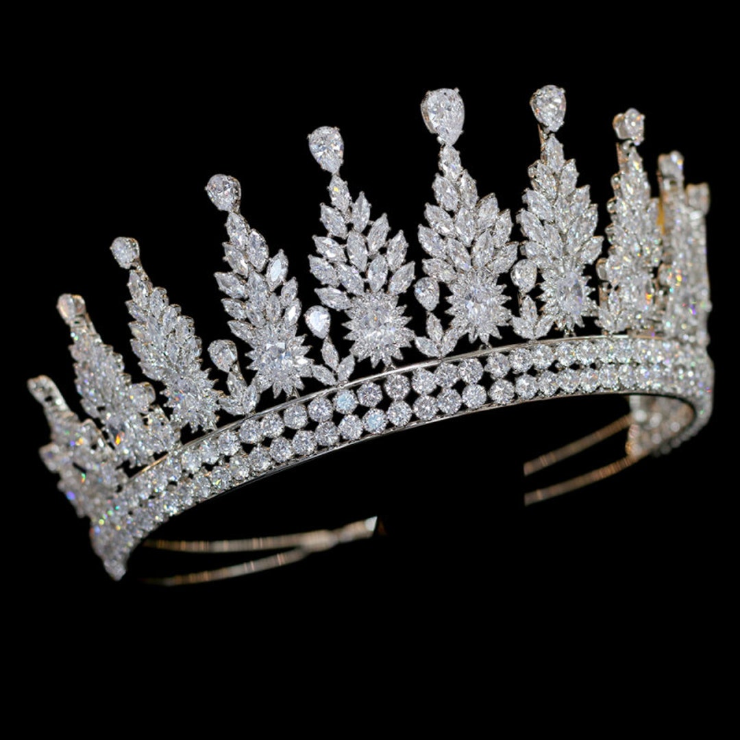 Bridal Tiara Stunning Regal Crystal Silver Wedding Tiara - Etsy