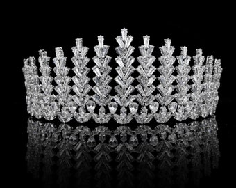 Exquisite Radiant Bridal Tiara, Wedding Tiara, Silver Crystal Crown, Bridal Accessories, Hair Accessories, Wedding Gift