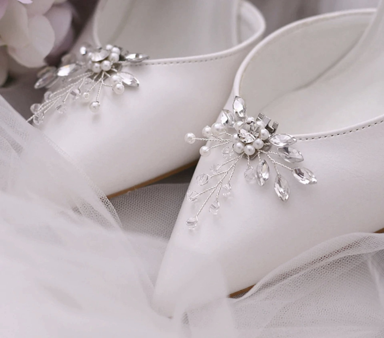 Amosfun 1 Pair Shoe Buckles Fashion Silver DIY Alloy Rhinestones Shoe Decor Accessories Shoe Clips for Women Wedding 