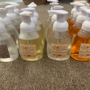 8oz Foaming Hand Soap *Multiple Scents*