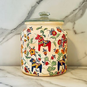 Scandinavian kitchen canister, Dala Horse cookie jar, Nordic 1/2 gallon 64 ounce. H8" x W6", dry food storage, coffee, candy, nuts, tea.