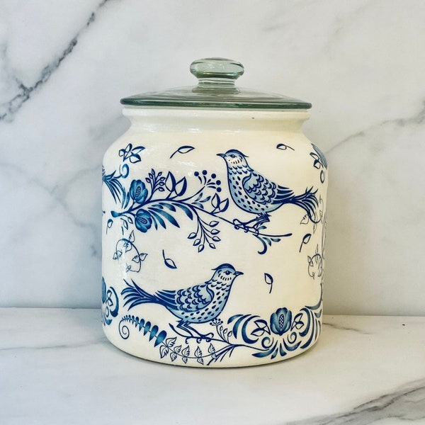 Bluebird chinoiserie cookie jar/canister, kitchen canister, 64ozs, 1/2 gal, H8"xW6"container, dry food storage, candy, nuts, tea, K-cups