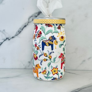 Dala horse tissue dispenser, Scandinavian tissue dispenser, Nordic tissue dispenser, bathroom, kitchen, bedroom, tissues included