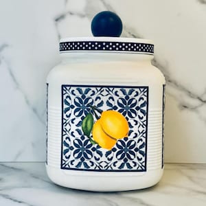 Mediterranean Lemon Cookie Jar: Italian Kitchen Cracker Jar, 1/2 gallon, 8"H including the knob and 5"wide at the opening.