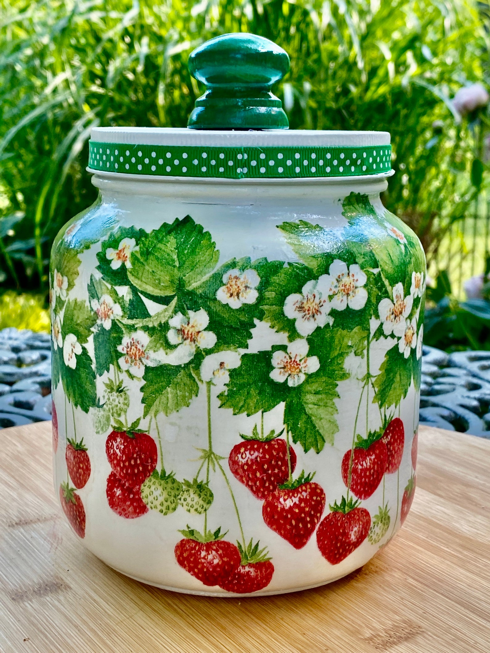 Strawberry Cookie Jar 1/2 Gallon 64 Oz H8 X W6 Etsy