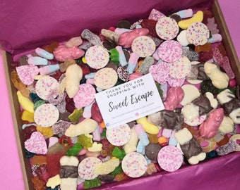 Black Friday deal, 1kg Mix sweet and chocolate box, sweet and chocolate pick and mix, letter box sweets, sweet gift, chocolate gift.