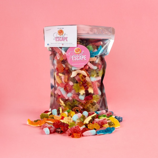 2kg sweet pick and mix pouch, sweet pouch, pick and mix pouch, pick and mix sweets, family share size sweets, gift of sweets.