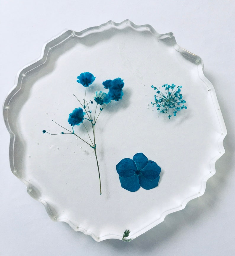 5\u201d set of 2 Clear Resin Coaster with real pressed flowers gold leaf Pressed flower Great addition to your desk Handmade resin
