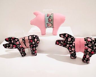 Lucky charm - you have to have a pig! - Fabric lucky pig, pink + floral pattern